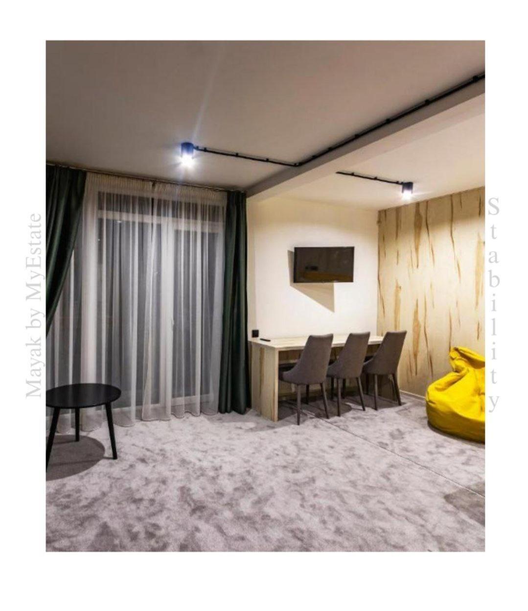 Aparthotel "Mayak Yablunytsia" Bilik gambar